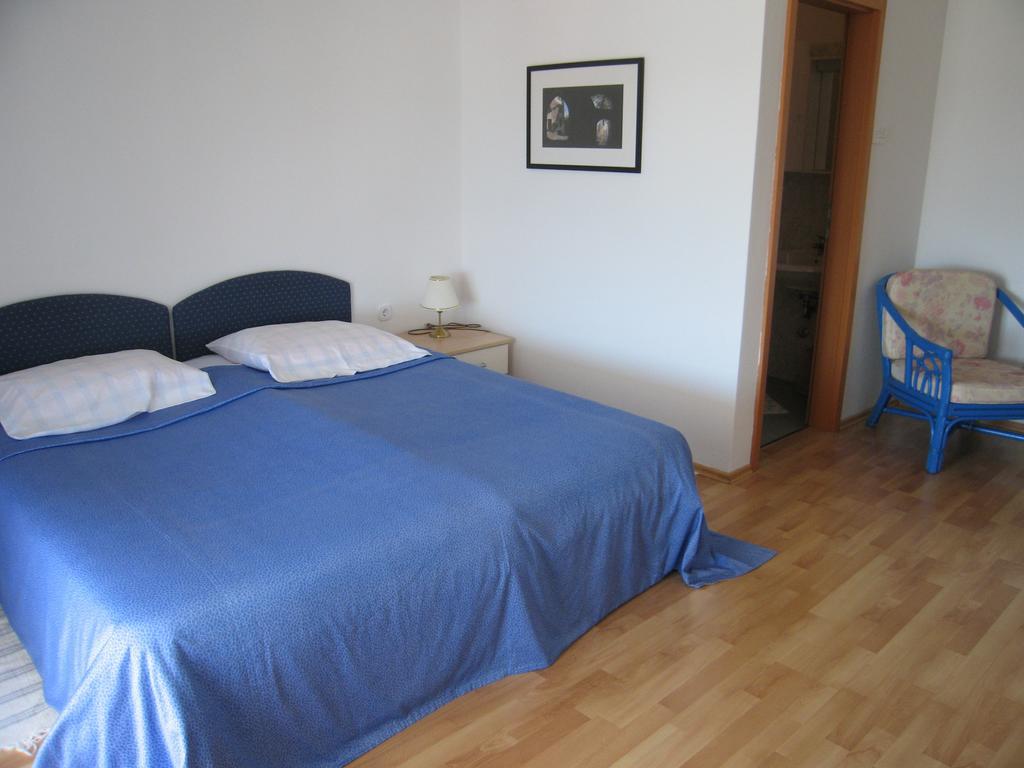 Guest House Zimmer F1 Pula Oda fotoğraf