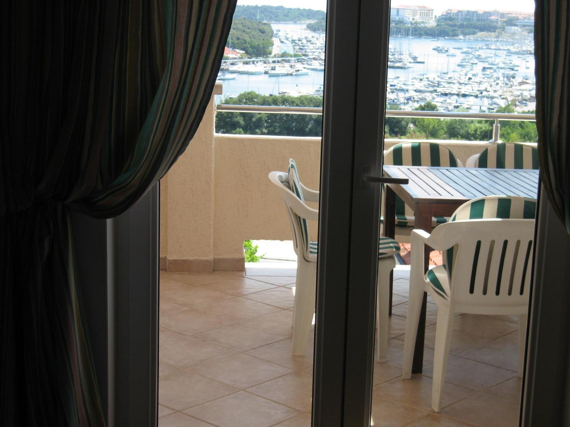 Guest House Zimmer F1 Pula Dış mekan fotoğraf